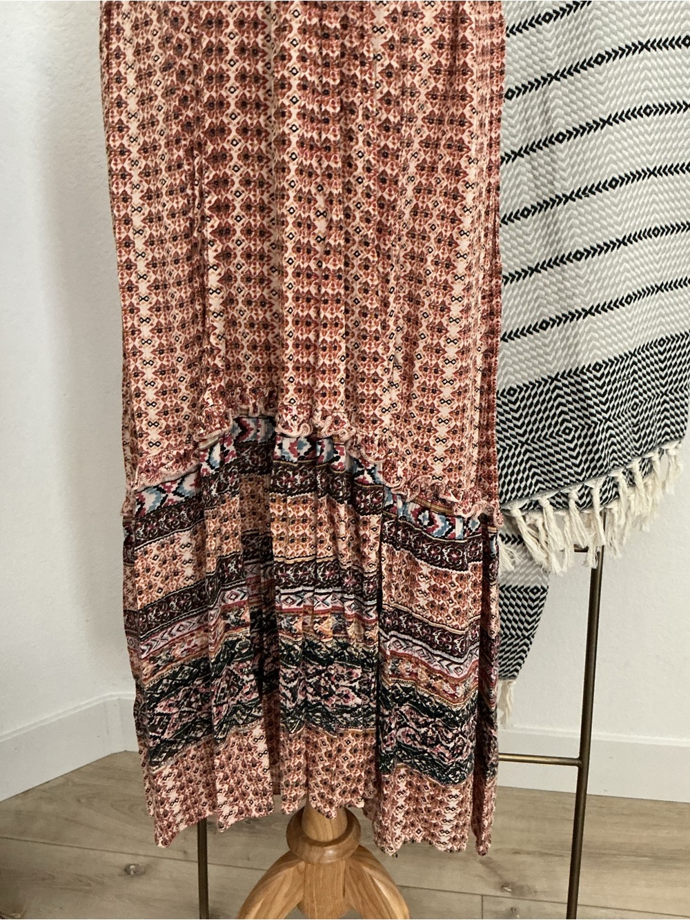 Boho Floral Cutout Maxi Dress in Rust - Picture 5 of 6